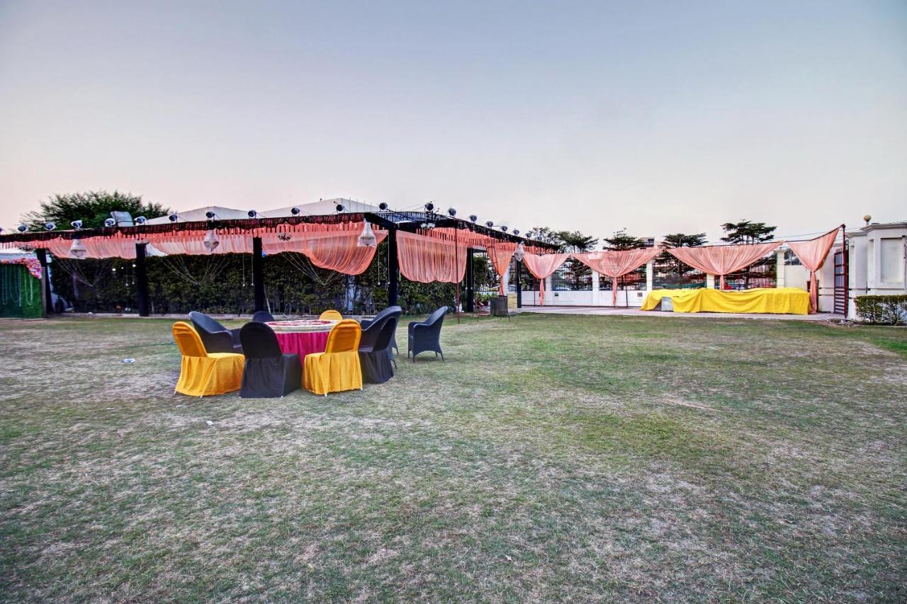 Hotel Vrindavan Sultānpur Exterior photo