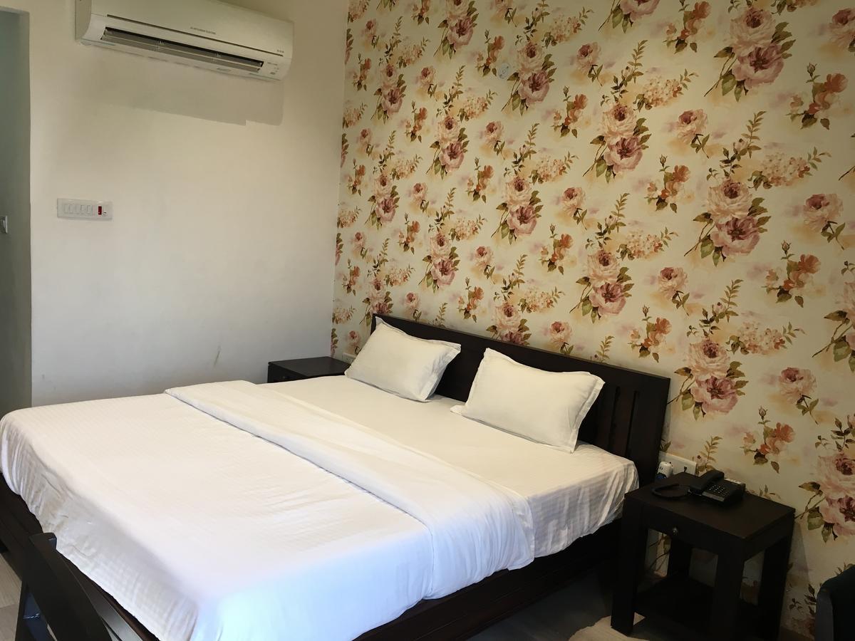Hotel Vrindavan Sultānpur Exterior photo