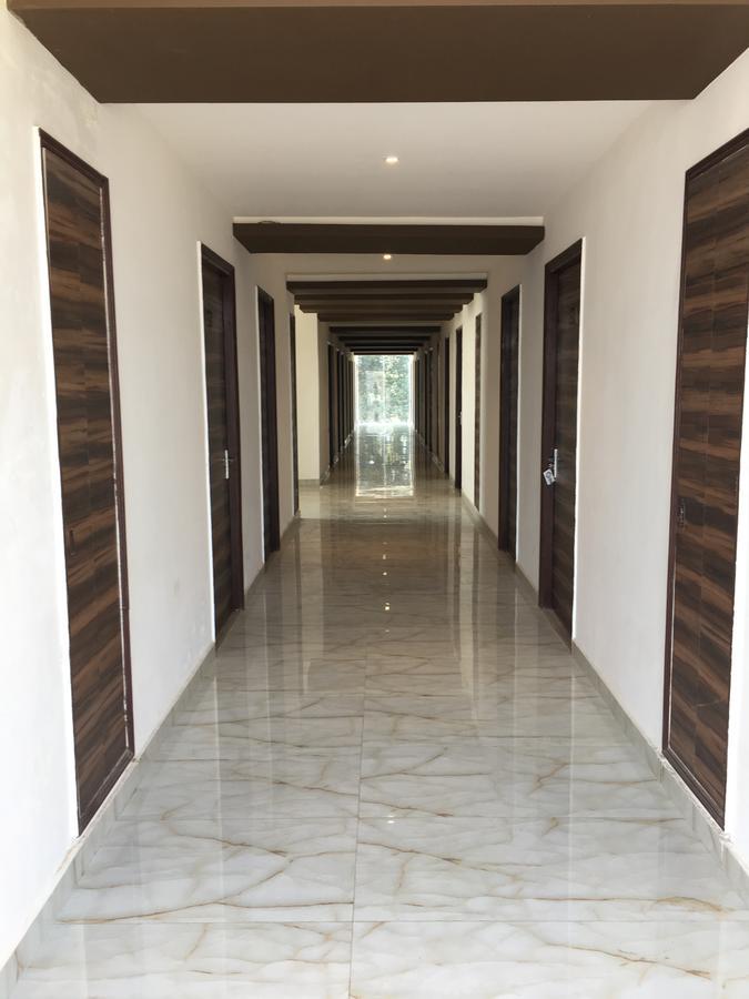 Hotel Vrindavan Sultānpur Exterior photo